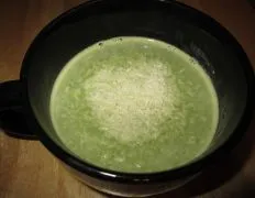 Creamy Garlic Spinach Soup Recipe: A Healthy Comfort Food Delight