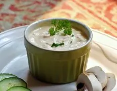 Creamy Goat Cheese Chives Dip