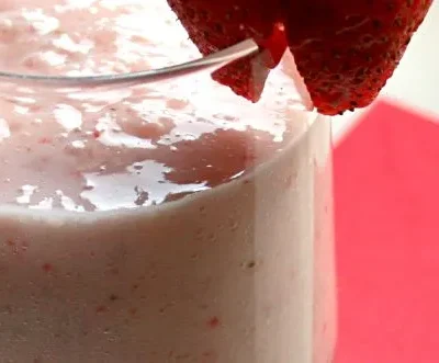 Creamy Homemade Strawberry Milkshake Delight