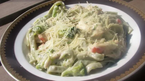 Creamy Pasta With Chicken, Broccoli And