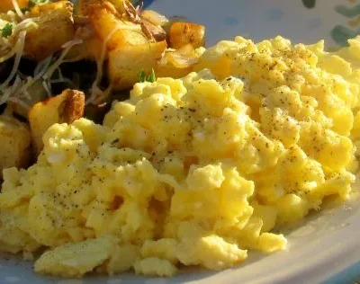 Creamy Scrambled Eggs In The Microwave