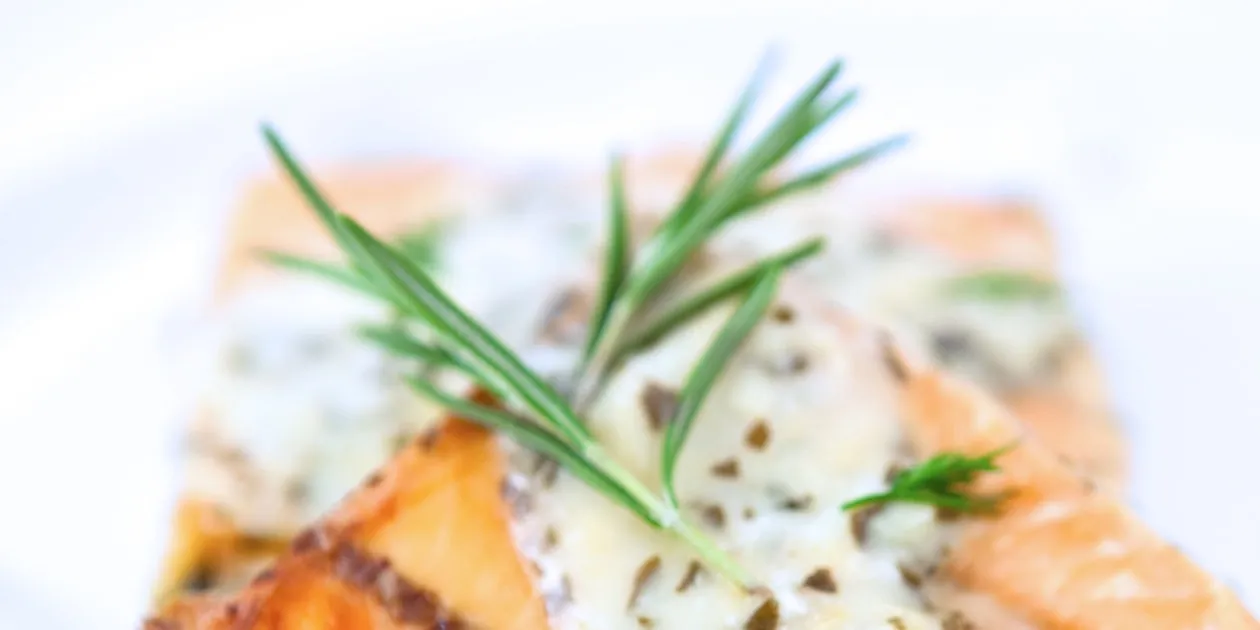 Creamy Sour Cream and Onion Glazed Salmon Recipe