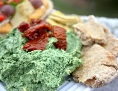 Creamy Spinach Hummus Dip Recipe: A Healthy Snack Option