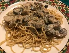 Creamy Spinach And Mushroom Pasta Delight