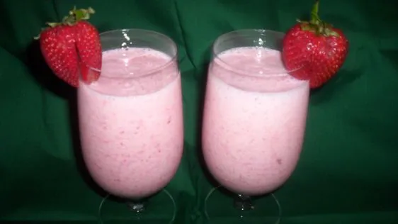 Creamy Strawberry Bliss Smoothie Recipe