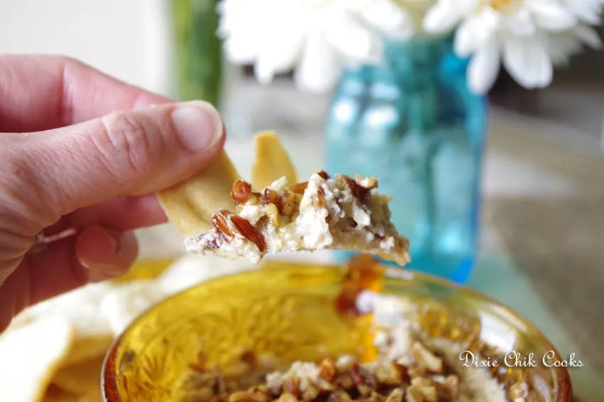 Creamy Strawberry Pecan Dip Recipe: A Perfect Blend for Snacking