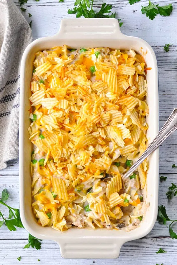 Creamy Tuna Noodle Casserole Delight