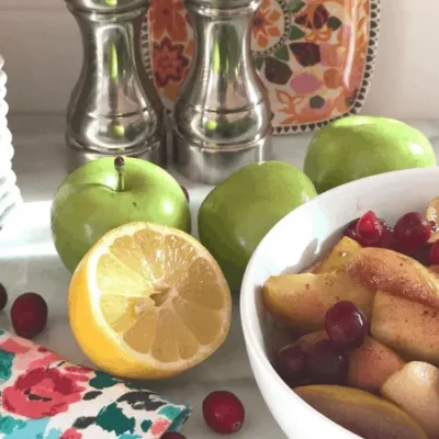 Crispy Apple And Cranberry Stir-Fry Delight