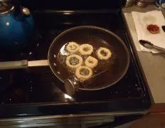 Crispy Beer-Battered Onion Rings by Uncle Bill