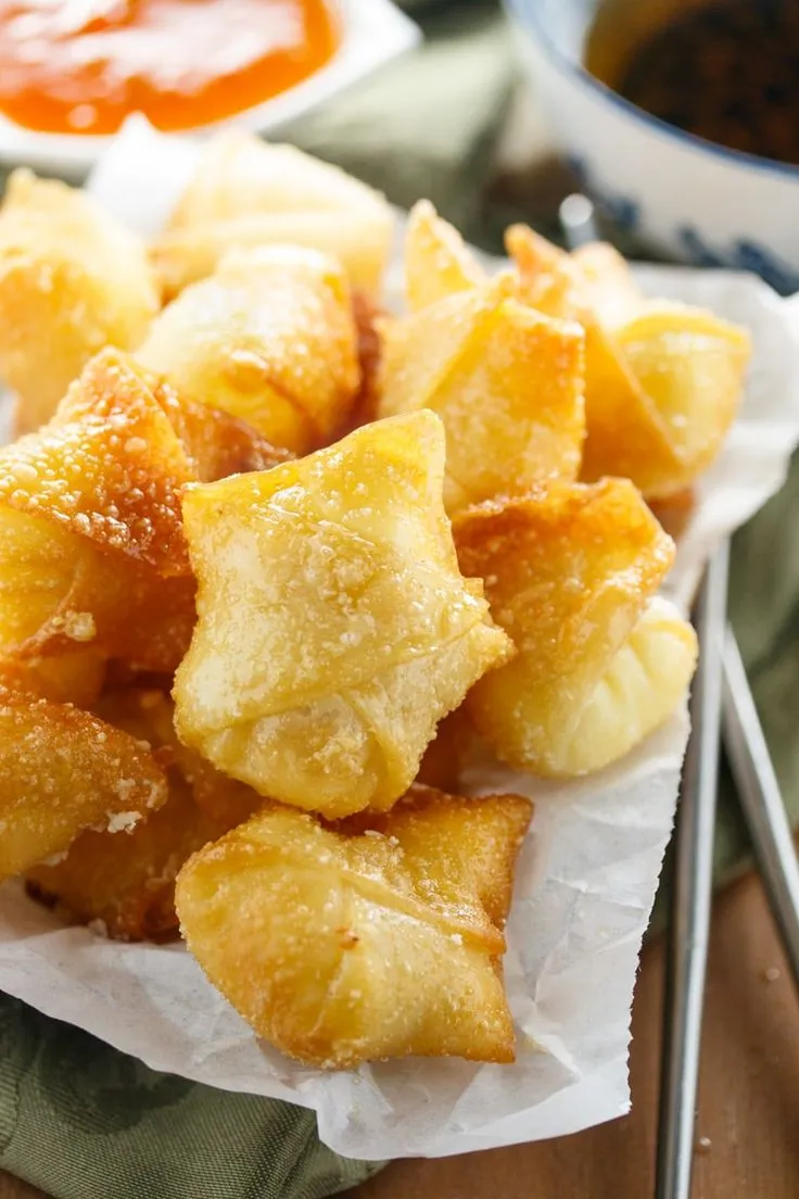 Crispy Cream Cheese Wontons: A Sweet Delight