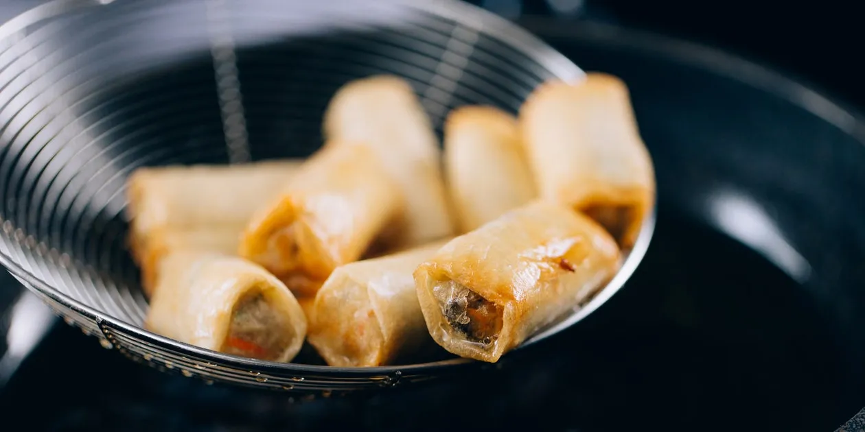 Crispy Fried Chicken Spring Rolls