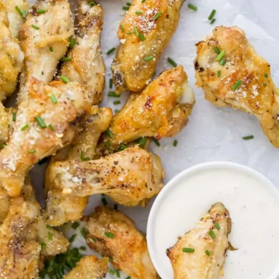 Crispy Garlic Chicken With Dipping Salt