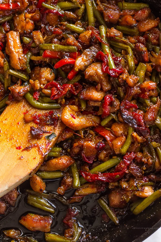 Crispy Green Beans and Bell Peppers Stir-Fry Recipe