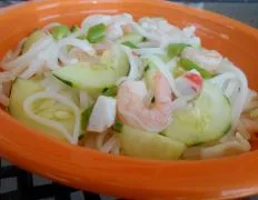 Crispy Japanese Cucumber Salad Recipe (Sunomono)