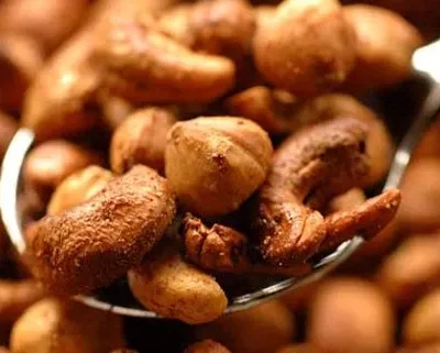 Crispy Roasted Nuts With Aromatic Spices