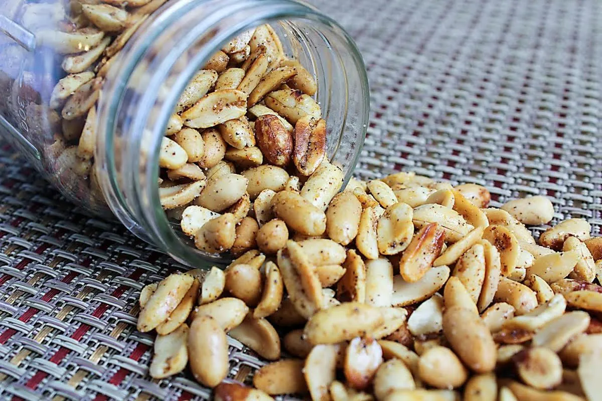 Crispy Roasted Spiced Peanuts for Gatherings