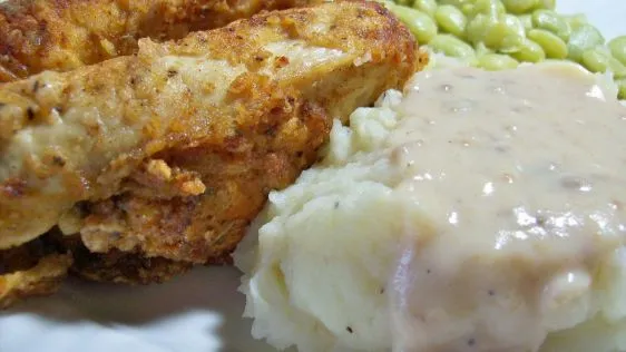 Crispy Southern-Style Fried Chicken with Creamy Milk Gravy