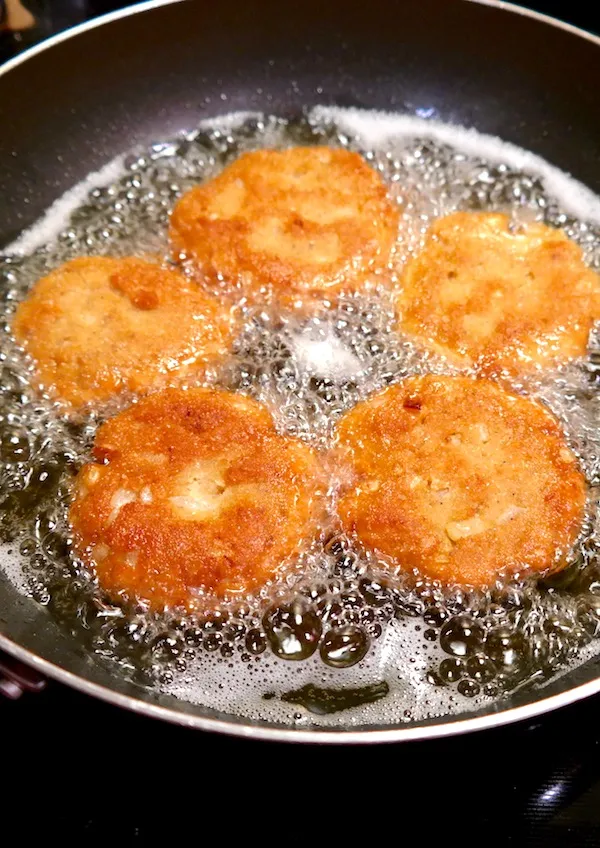 Crispy Southern-Style Salmon Cakes Recipe