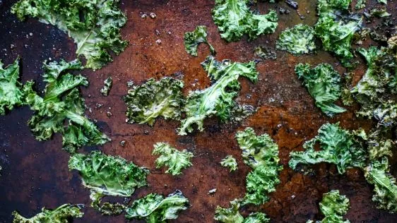 Crispy Tuscan Kale Chips Recipe for a Healthy Snack