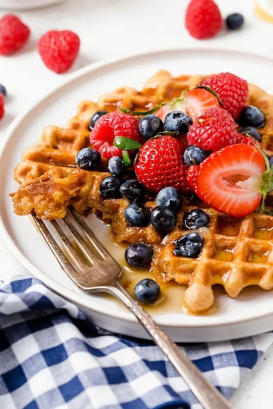 Crispy and Fluffy Greek Yogurt Waffles Recipe