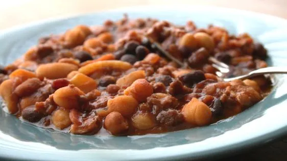 Crock Pot Baked Beans Bananza