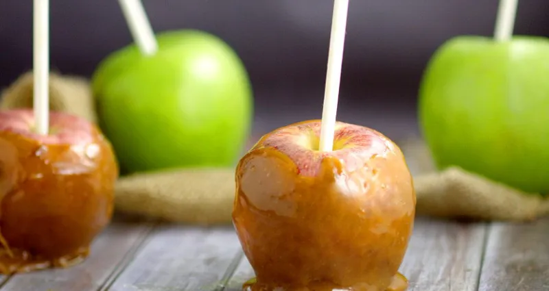 Crock Pot Caramel Apples