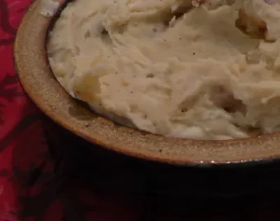 Crock Pot Garlic Smashed Red Potatoes