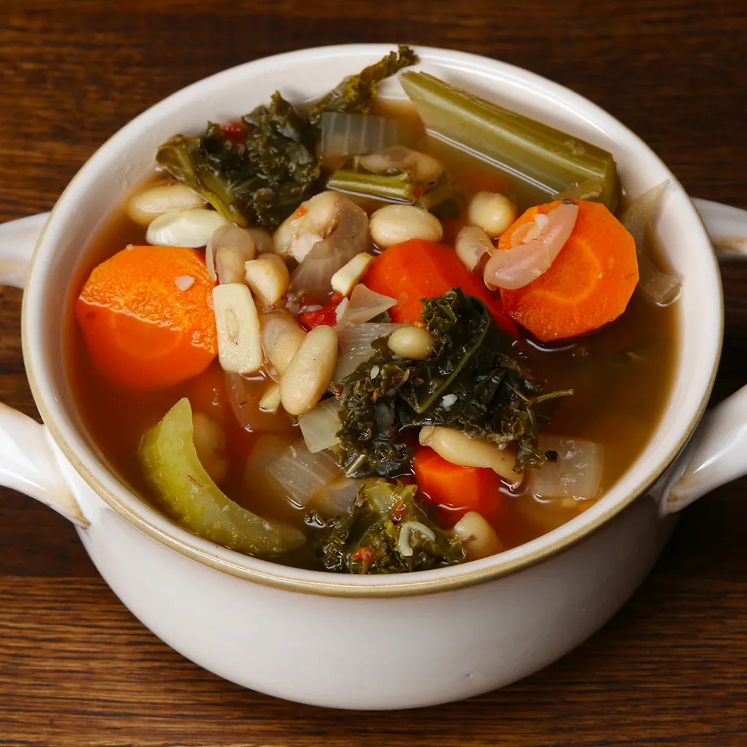 Crockpot Tuscan White Bean And Garlic Soup