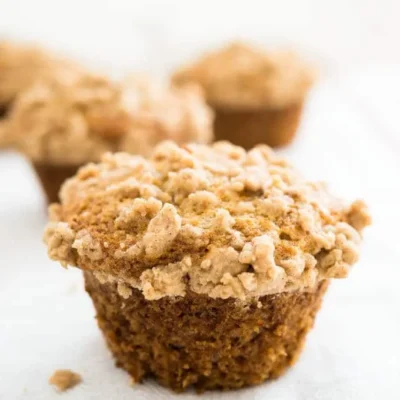 Crumb Topped Banana Muffins