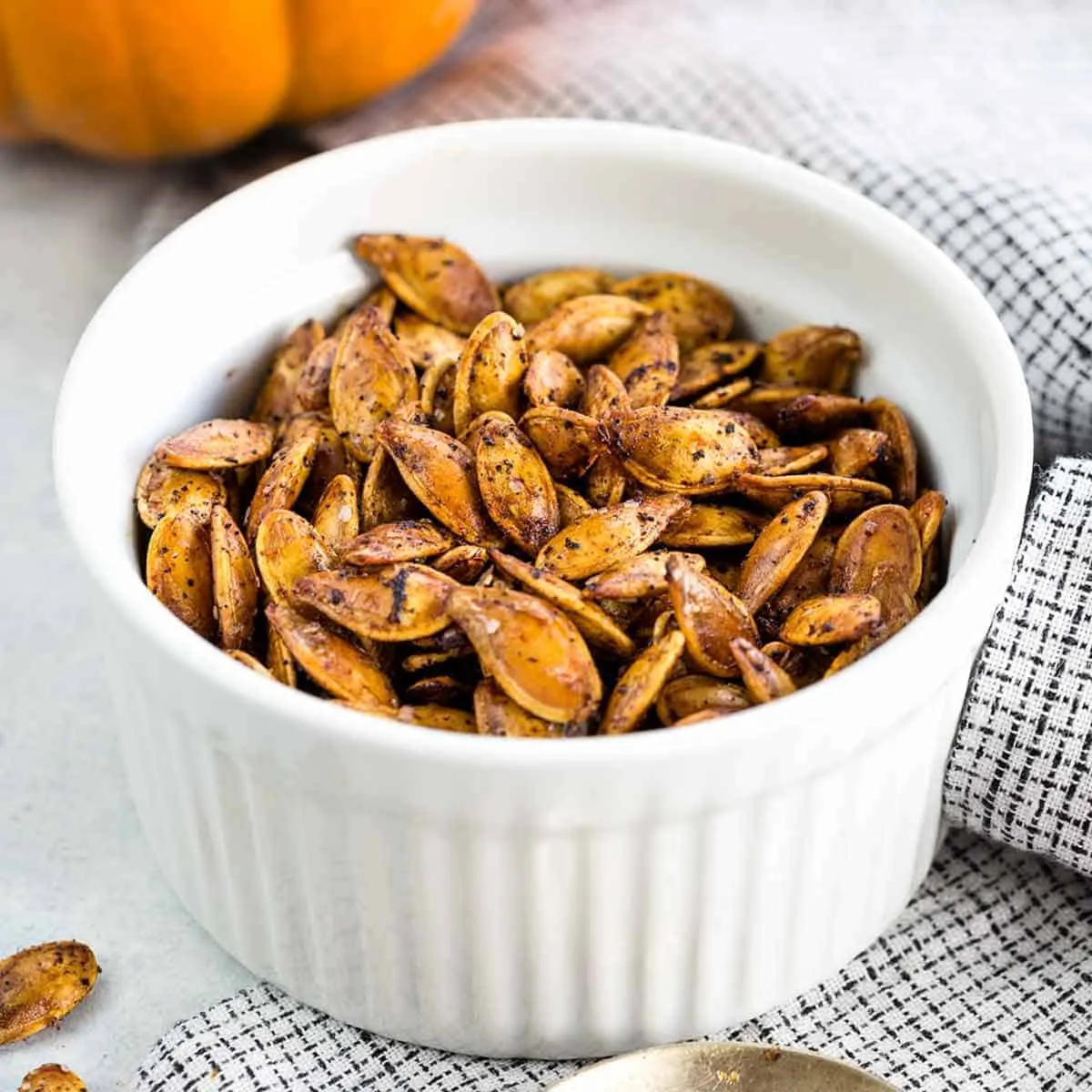 Crunchy Roasted Seed Mix: A Healthy Snack Recipe