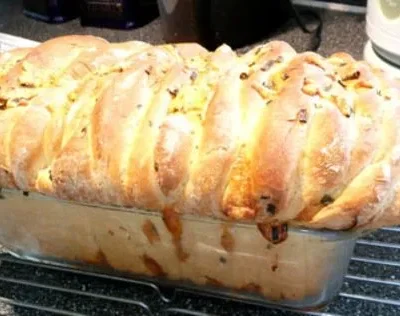 Crusty Cheese And Herb Pull- Apart Bread