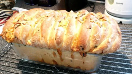 Crusty Cheese And Herb Pull- Apart Bread