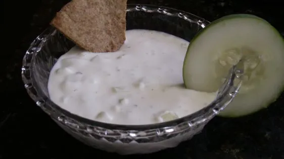 Cucumber Yogurt Dip With Greek Pita Chips