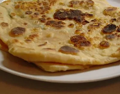 Daikon Radish Stuffed Flatbread/Mooli