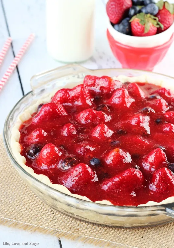 Decadent Strawberry Cream Dream Pie Recipe