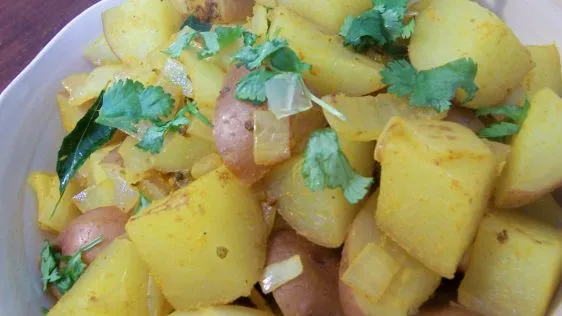 Delectable Potatoes-N-Onions