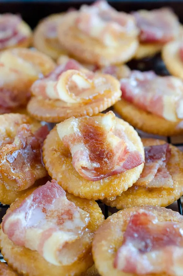 Delicious Bacon And Cracker Appetizers