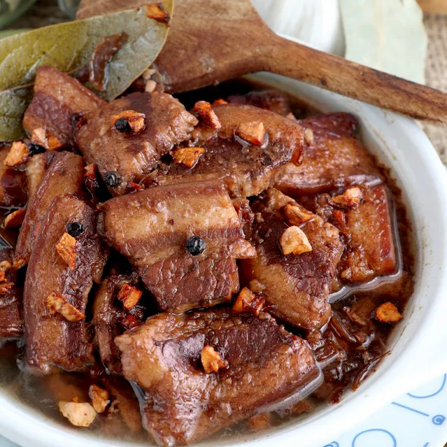 Delicious Chicken and Pork Adobo Recipe