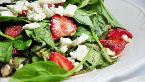 Delicious Easy Spinach And Strawberry