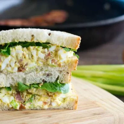 Delicious Egg And Bacon Salad Sandwiches