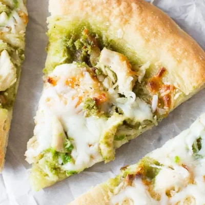 Delicious Fresh Basil Chicken Pizza Recipe