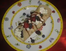 Delicious Homemade Strawberry Crepes Recipe