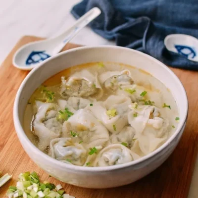 Delicious Homemade Wonton Soup Recipe