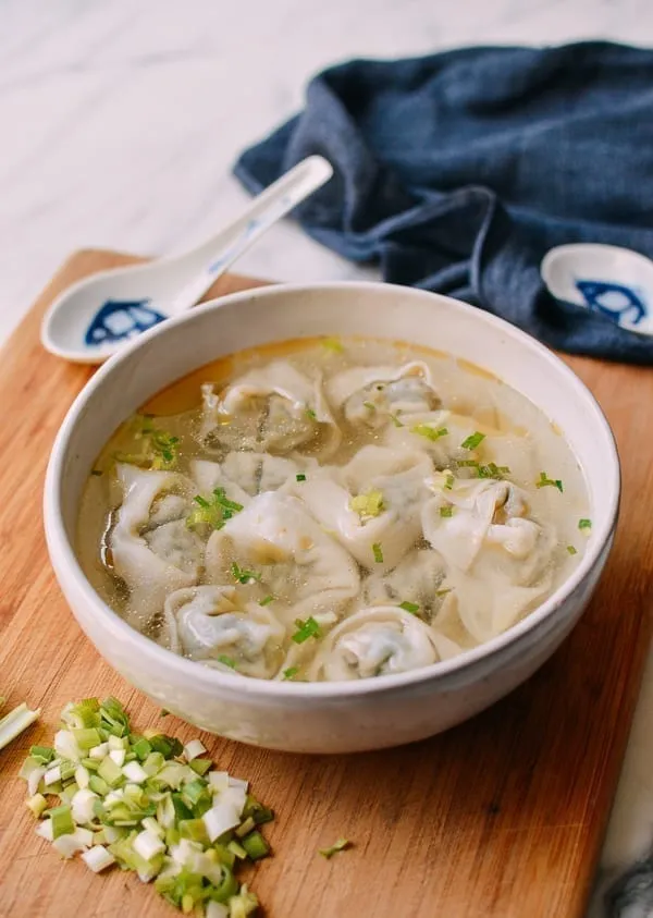 Delicious Homemade Wonton Soup Recipe