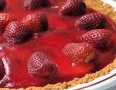 Delicious No-Sugar-Added Fresh Strawberry Pie Recipe