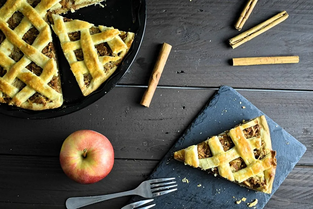 Delicious No-Sugar-Added Homemade Apple Pie Recipe