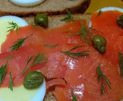 Delicious Smoked Salmon And Scrambled Eggs On Toast Recipe