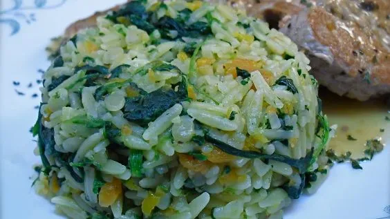 Delicious Spinach Orzo Salad Recipe: Perfect for Healthy Weeknight Dinners