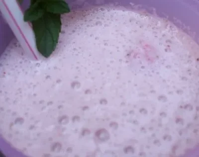 Delicious Strawberry-Apple Bliss Smoothie Recipe