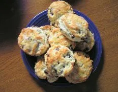 Delicious Sugar-Free Raisin Tea Biscuits Recipe